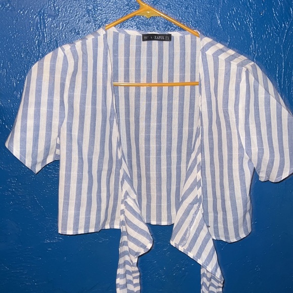 Top - Picture 2 of 6